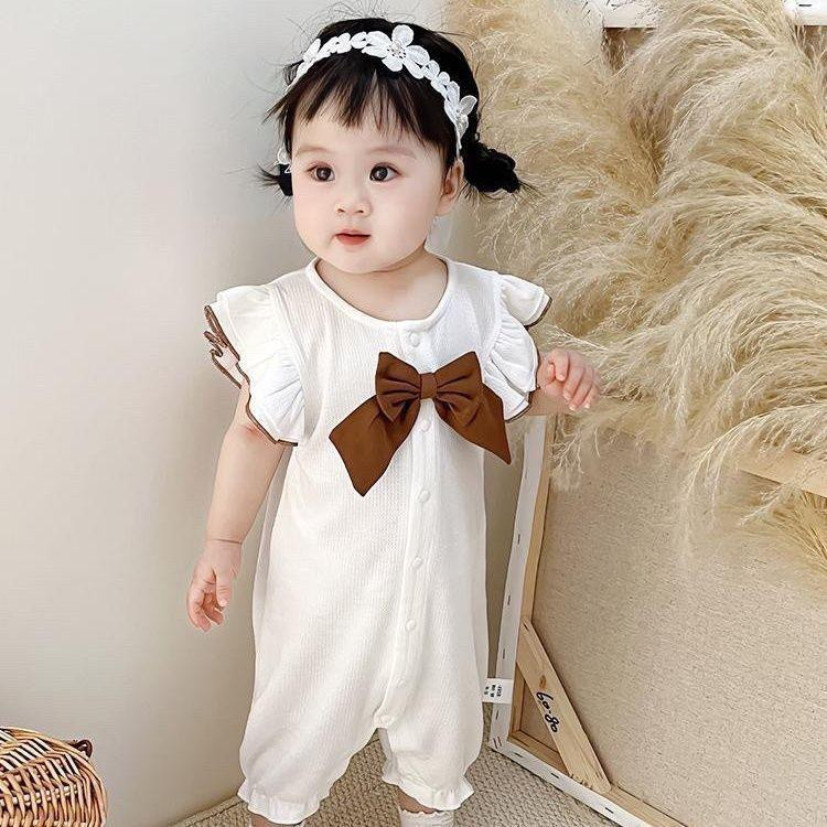 بدلة أطفال 2025 جديدة – هايي/رومبر رقيق بربطة فراشة كبيرة