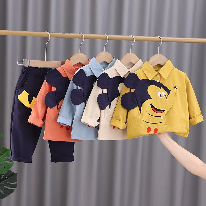 طقم أولادي أنيق مكوّن من قميص طويل الأكمام وبنطال