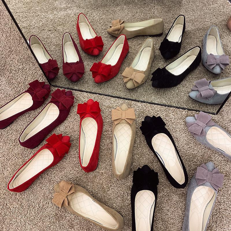 حذاء مسطّح نسائي بنمط فرنسي أنيق