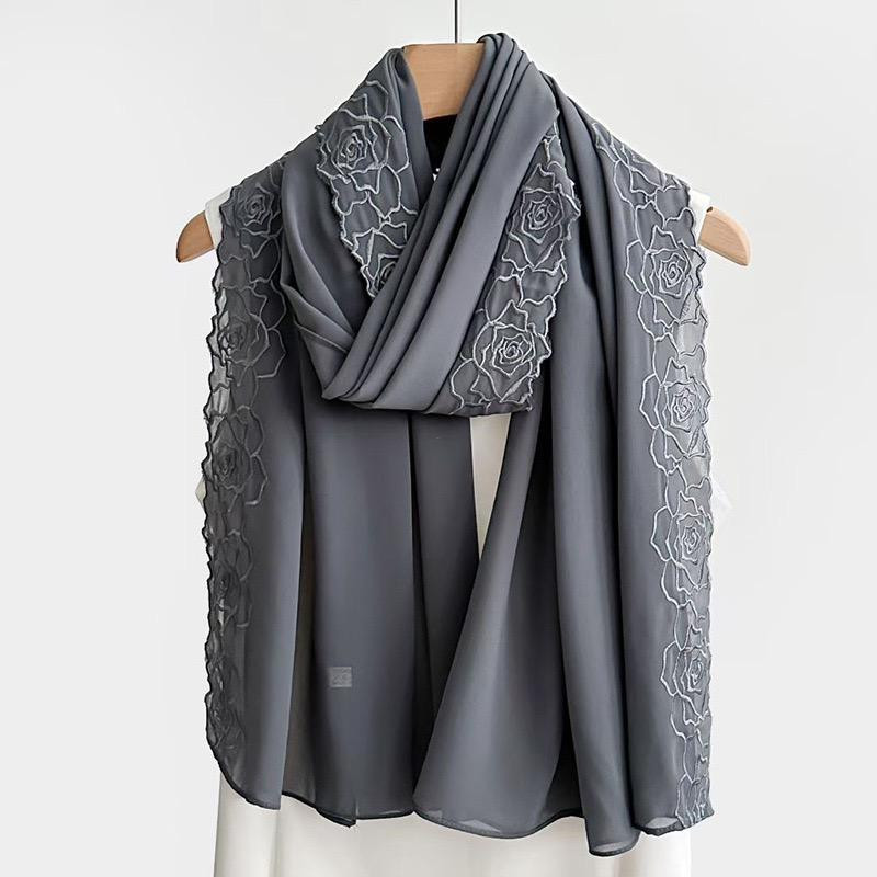 شال نسائي فاخر بتصميم ورود أنيق من قماش ناعم مضاد للانزلاق مناسب لجميع الفصول ??  ناعمة من مزيج الحرير والقطن، خفيفة وانسيابية ومريحة
