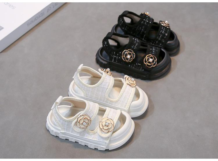 صندل بناتي أنيق بتصميم أميري فاخر