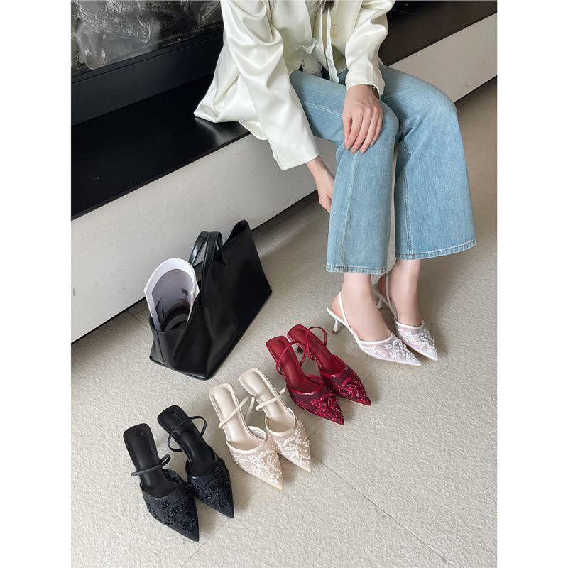 صندل نسائي بكعب أنيق