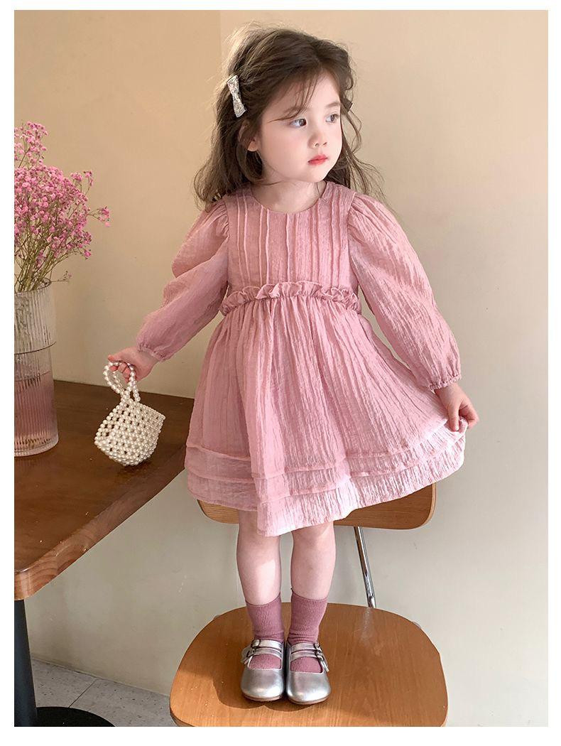 (فستان بناتي – ستايل كوري بكرانيش، خريفي 2025، أنيق وناعم بلمسة أميرة فرنسية)