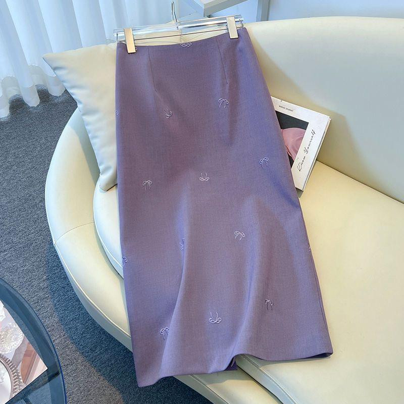 تنورة نسائية طويلة عالية الخصر