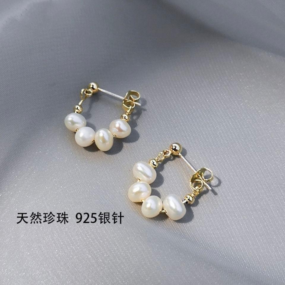 أقراط نسائية بتصميم فاخر عصري، من الفضة الإسترلينية مع أربع حبات لؤلؤ طبيعي متدلية، أسلوب أنثوي