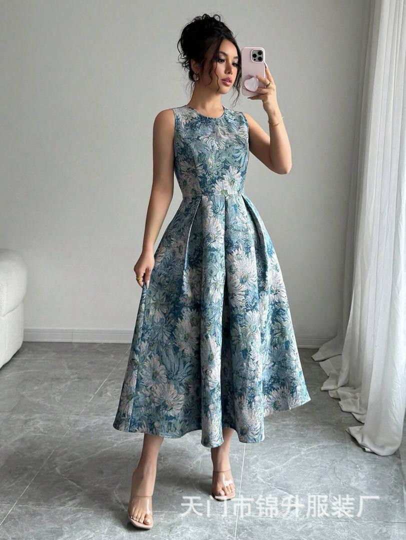 فستان نسائي أنيق بدون أكمام بطبعة زهور فنية