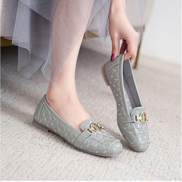 حذاء نسائي مريح بجلد ناعم وقاع لين، تصميم فرنسي ، مناسب للعمل والأمسيات،  حذاء نسائي جلد ناعم مريح