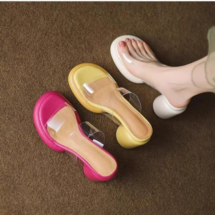 صندل نسائي بكعب عالي