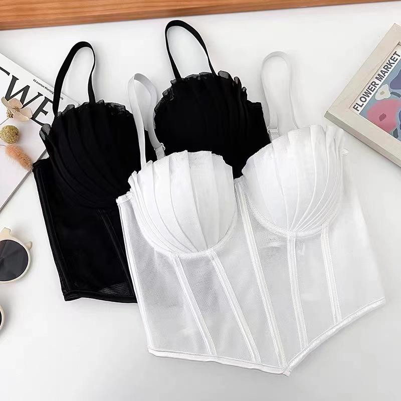 صدرية حمالات قصيرة بترتر داخلي وحتّى “عظم السمك” (كورسيه) مقاس واحد