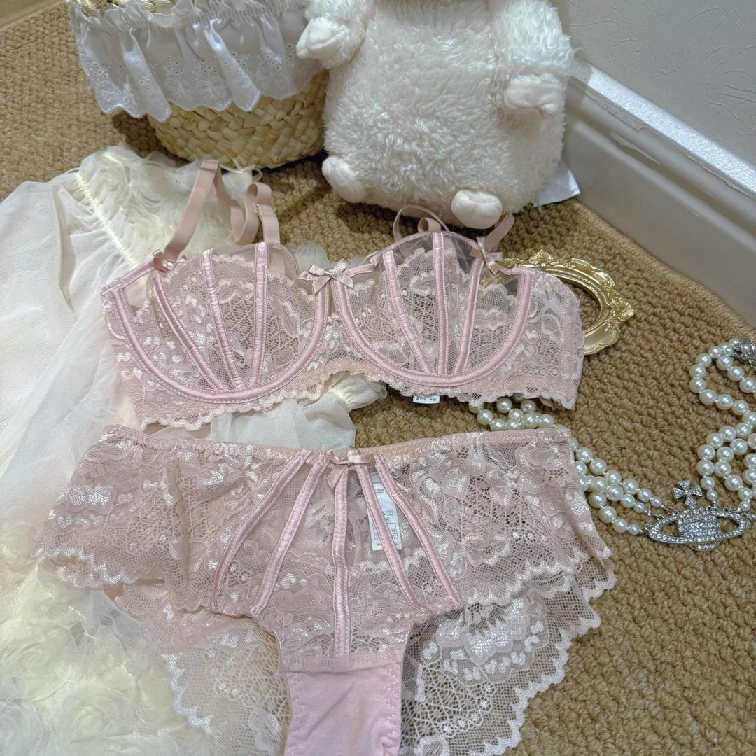 طقم لانجري نسائي بتصميم حورية البحر من الدانتيل الفرنسي الناعم مزود بسلك داعم خفيف