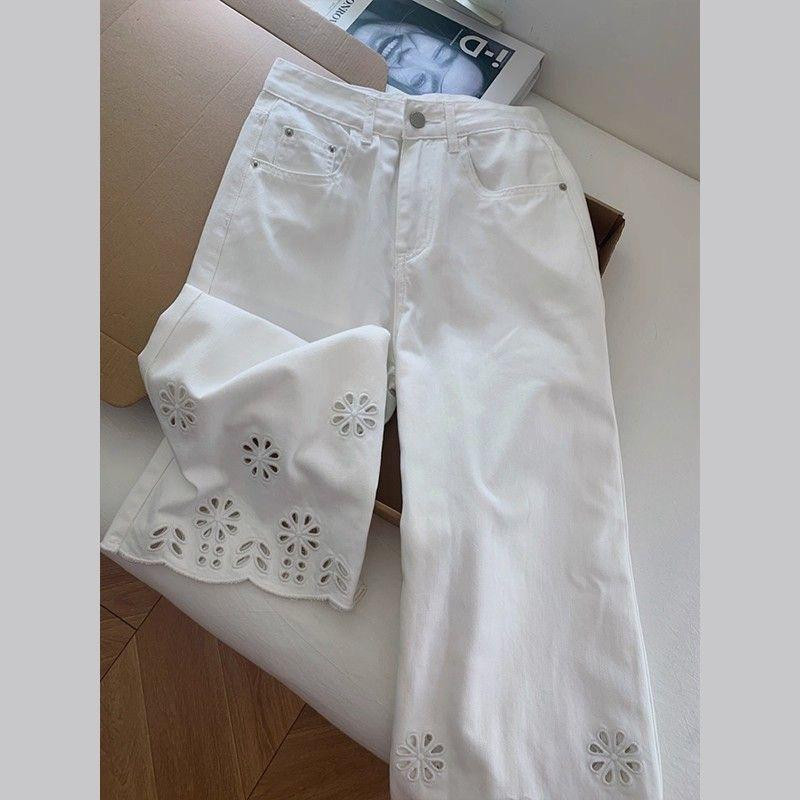 بنطلون أبيض مزخرف