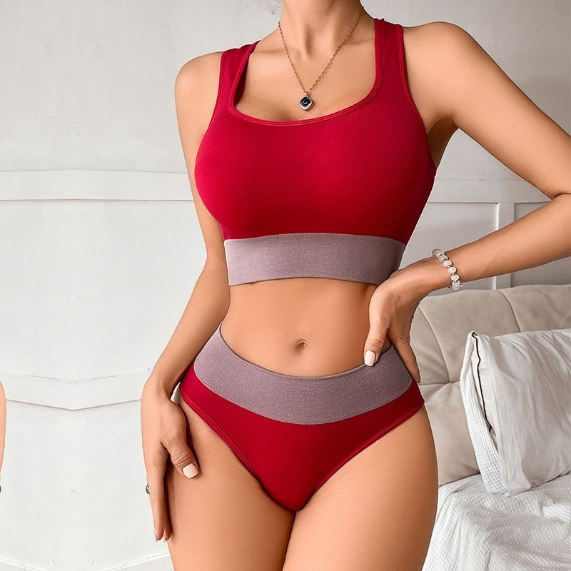 طقم رياضي نسائي بدون خياطة – دعم عالي لليوغا والتمارين