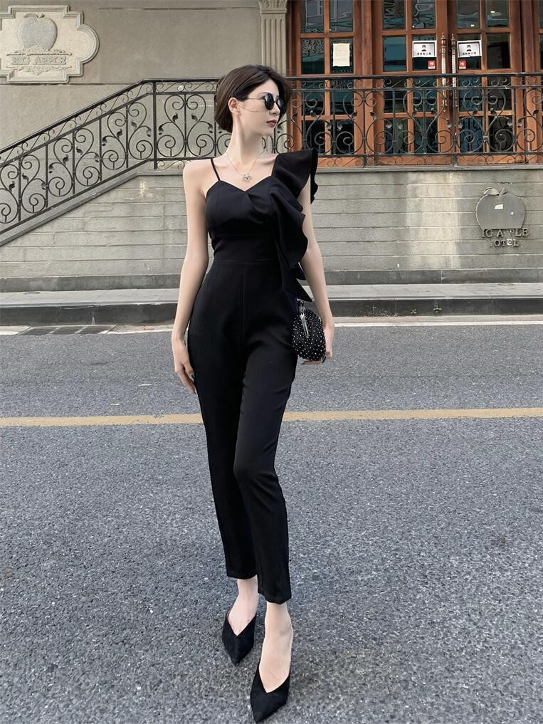 جامبسوت أسود بكتف واحد