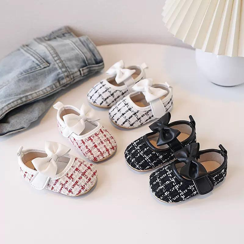 حذاء بيبي بناتي لطيف للمشي الأول