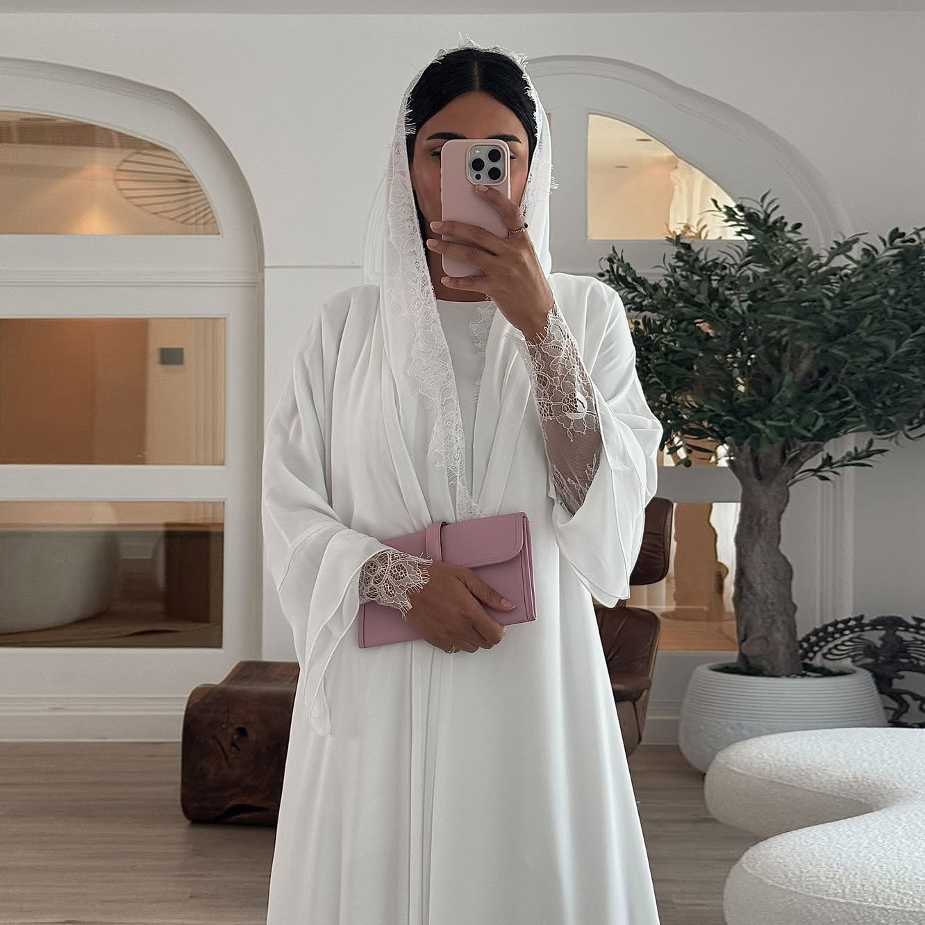 عباية بيضاء ناعمة بتصميم بسيط وأنيق 	، مقاس واحد
