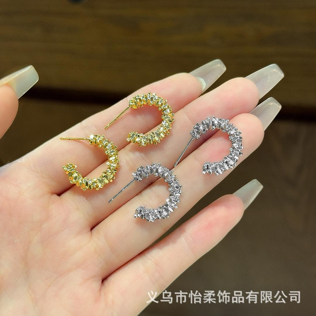 أقراط بشكل نصف دائرة C مع فتات الفضة، تصميم فريد صغير، موضة INS، أنثوي، أنيق فاخر، إكسسوار نسائي