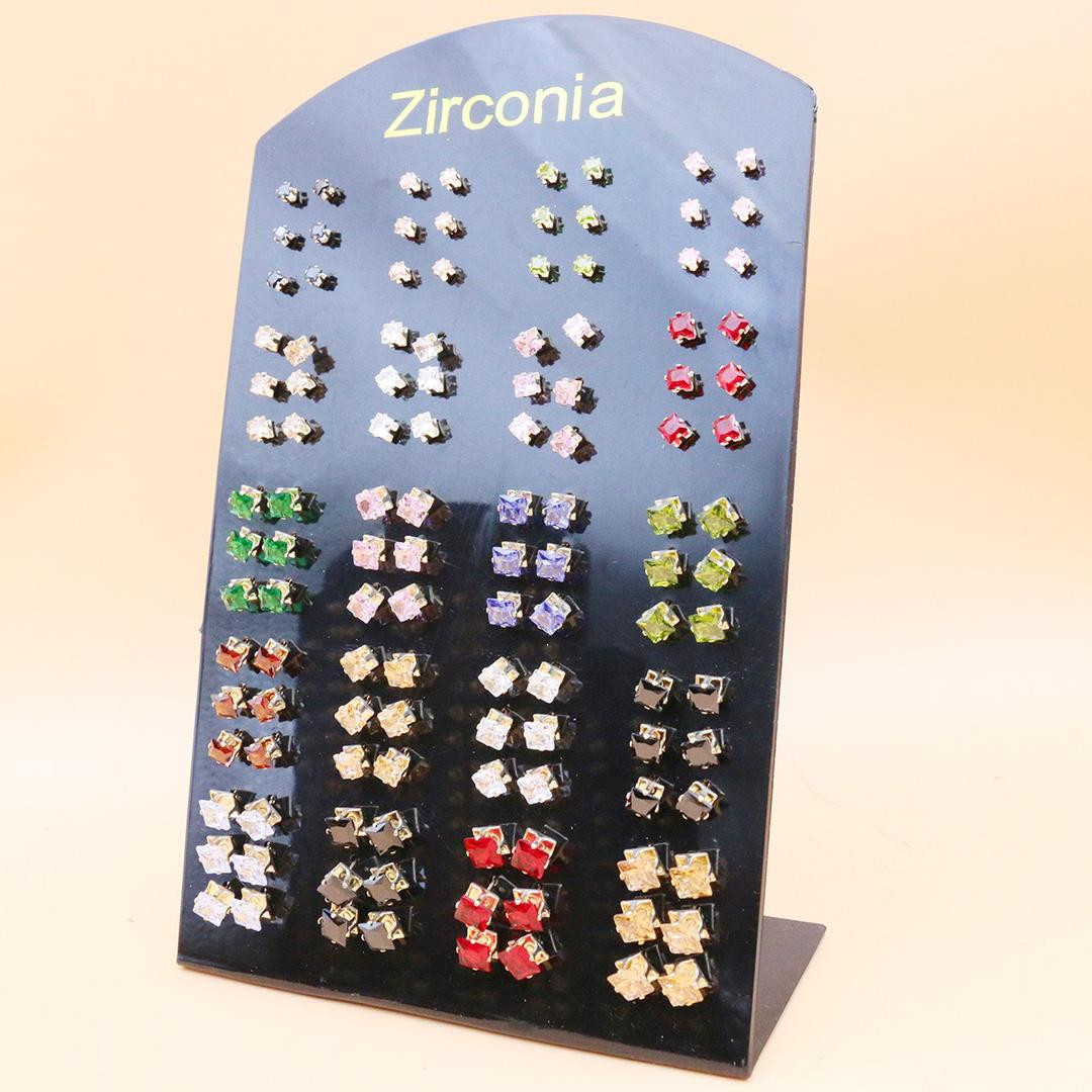 طقم أقراط مثبتة – 60 زوج بتصميم كرتوني على بطاقة، أحجار زركون ملونة وبيضاء بقاعدة ذهبية مربعة كل الالوان