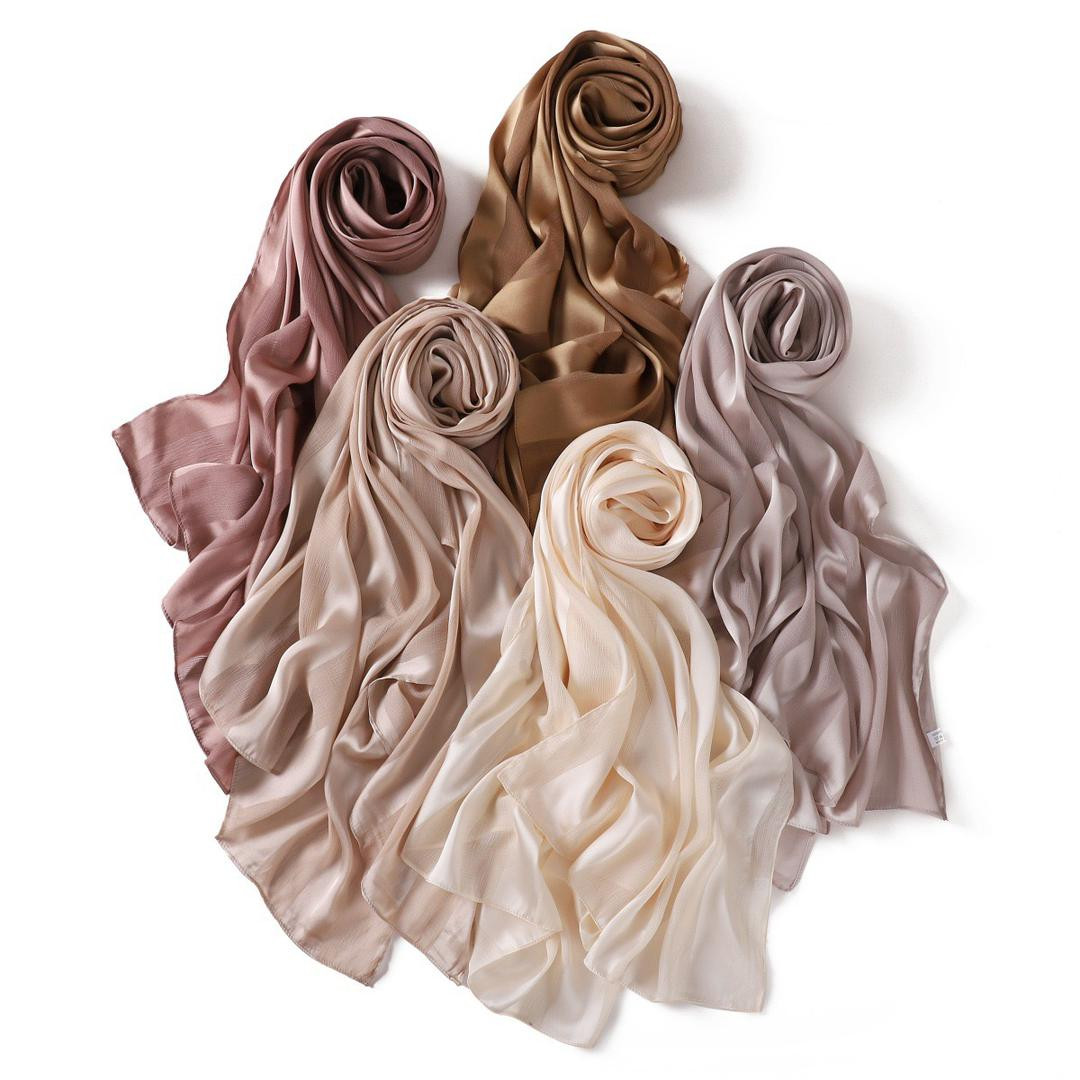 شيلة حريرية ناعمة (شبة طبيعية) طويله 180 سم