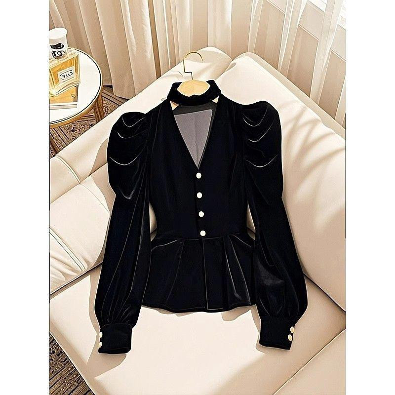 بلوزة قطيفة راقية بتصميم فرنسي أنثوي