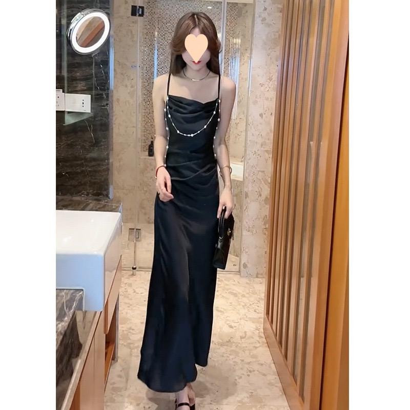 فستان سهرة ساتان طويل بدون أكتاف