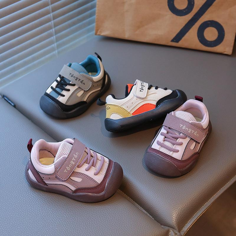 حذاء أطفال خريفي خفيف  – حذاء بناتي وأولادي مقاوم للانزلاق بنعل ناعم للمشي والتسلّق