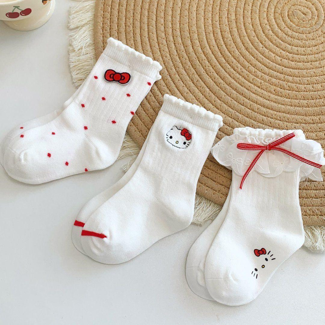 جوارب قطنية بناتية بطابع هيلو كيتي –مجموعة تحتوي على 3  أزواج