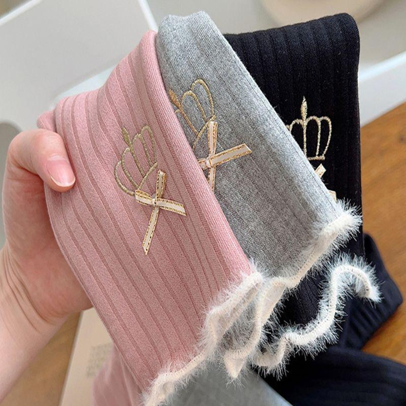 بنطلون بناتي مبطن دافئ، قطني مطرز بتصميم التاج