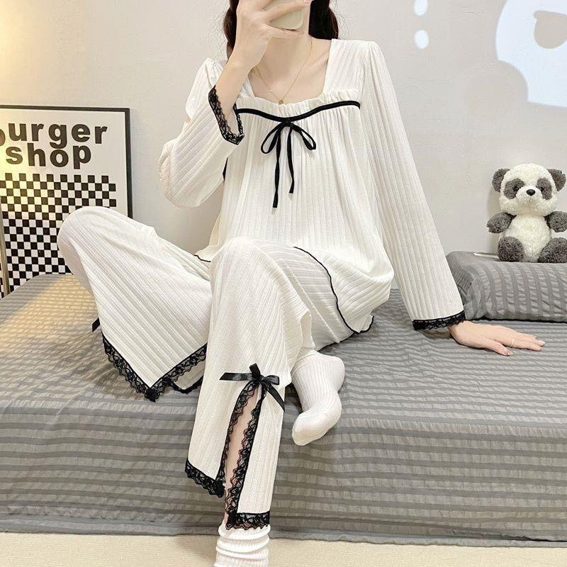 بيجاما نسائية – قماش حريري مريح، بأكمام طويلة ودانتيل،