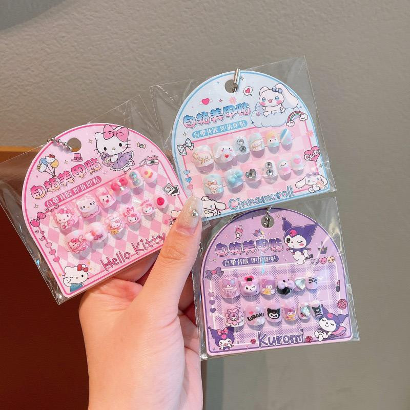 ٣ باكت ملصقات أظافر كرتونية للأطفال – أظافر تركيب للبنات الصغيرات، لطيفة وآمنة، يمكن إزالتها بسهولة دون ضرر، متعددة الاستخدامات،