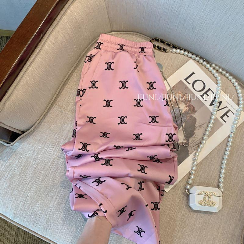 بنطال واسع بنقشة كاملة ولمسة يابانية مريحة