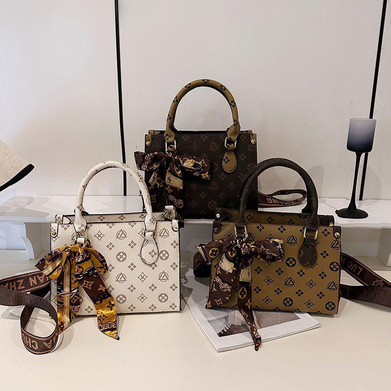 حقيبة توت نسائية فاخرة متعددة الطبقات – إصدار 2025 الجديد، تصميم أنيق وعالي الجودة، مناسبة للموضة والعمل والاستخدام اليومي ككتف أو كروس | مقاس حر (حقيبة) |