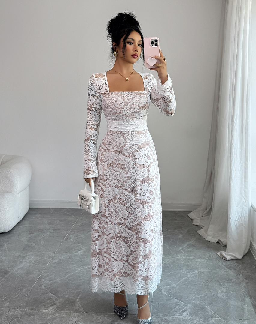 فستان دانتيل راقٍ بخامة فخمة