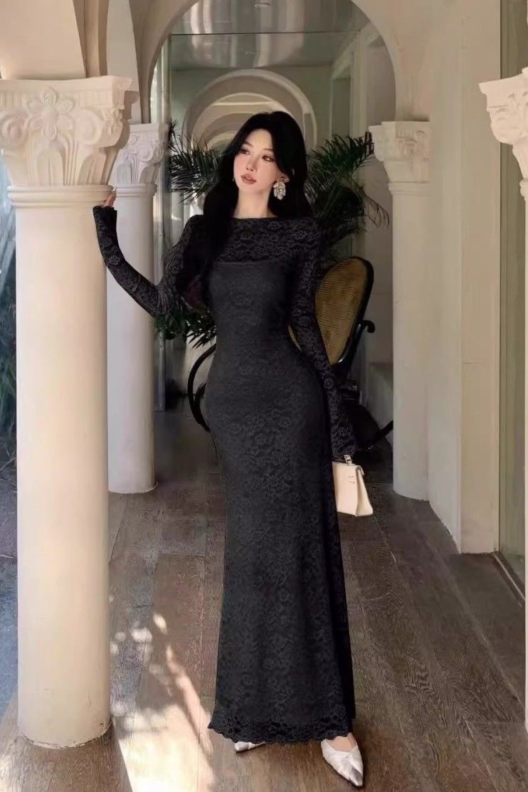 *فستان ناعس الأنوثة*
