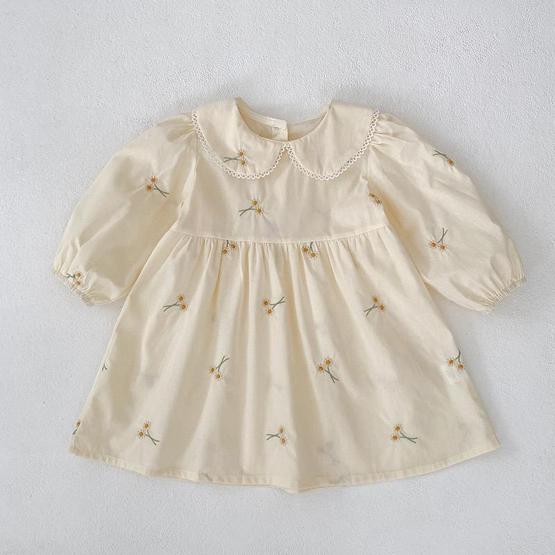 فستان بناتي، تصميم   أنيق، بأكمام طويلة، مزين بتفاصيل بسيطة، مناسب