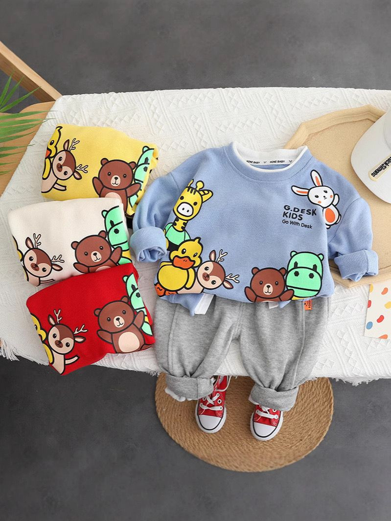 طقم أولادي أنيق مكوّن من بلوزة طويلة الأكمام وبنطال مريح