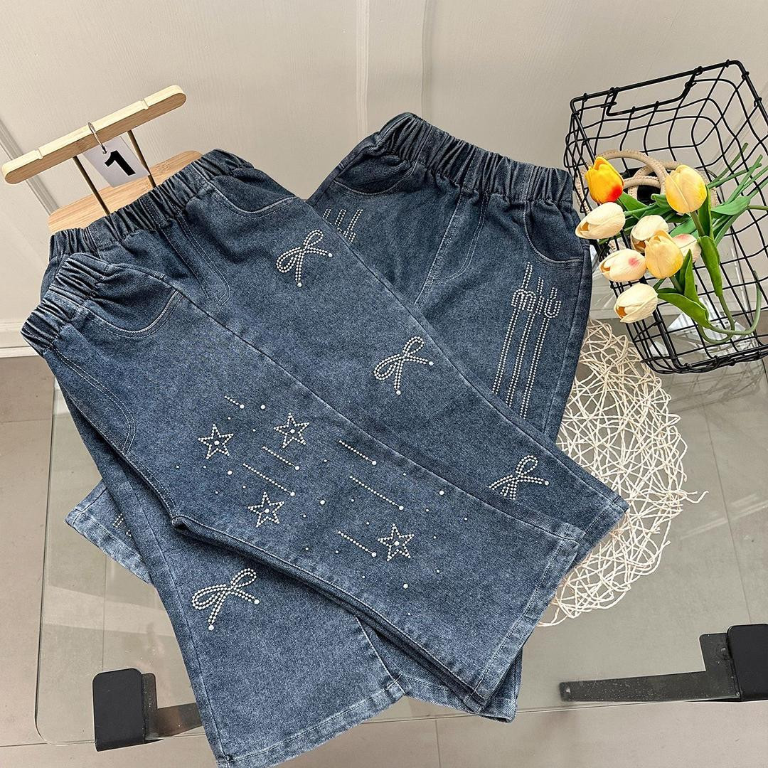 بنطال جينز بناتي أنيق بتصميم واسع من الأسفل (قصة شارلستون) للأطفال – إصدار ، مناسب لفصلي الربيع والخريف، بتصميم عصري وعملي