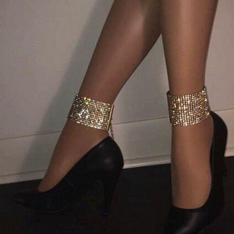 خلخال نسائي مرصّع متعدد الطبقات