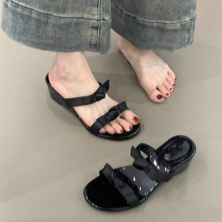 شبشب نسائي ربطة