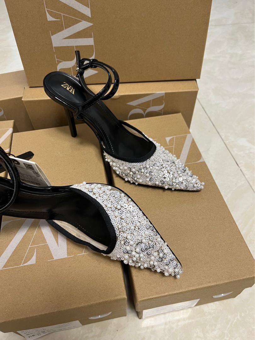 حذاء ZARA  نسائي بكعب عالي