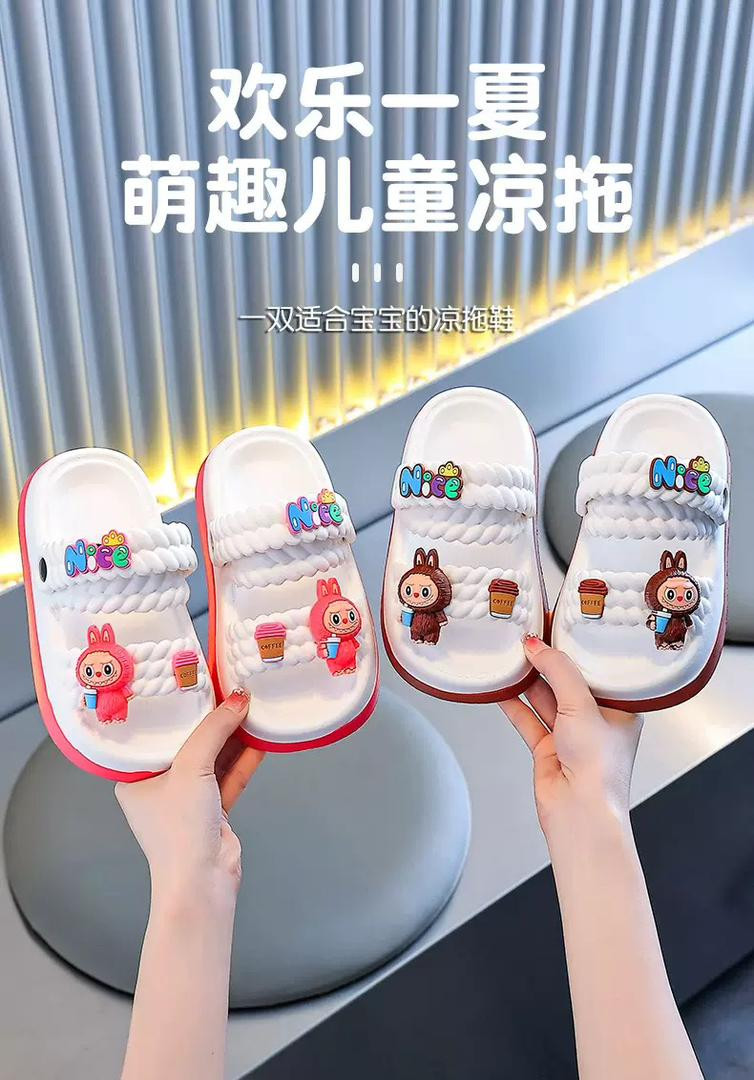 شبشب صيفي نسائي 2025 بتصميم كيوت، سميك القاعدة، مانع للانزلاق، مناسب للبيت أو الشاطئ