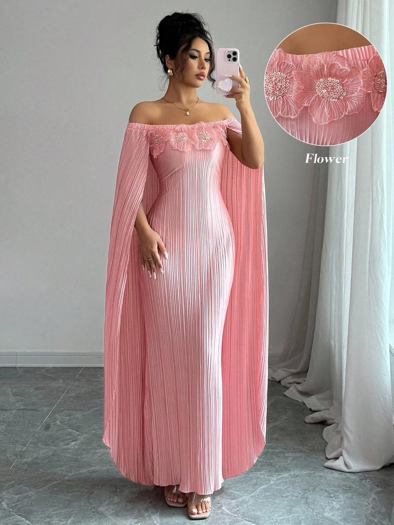 فستان نسائي طويل بتصميم راقٍ